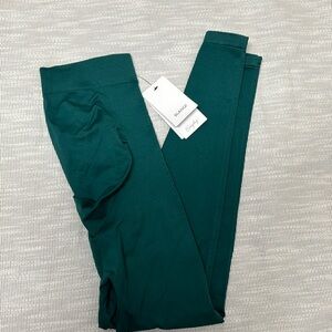 Blanqi maternity leggings NWT